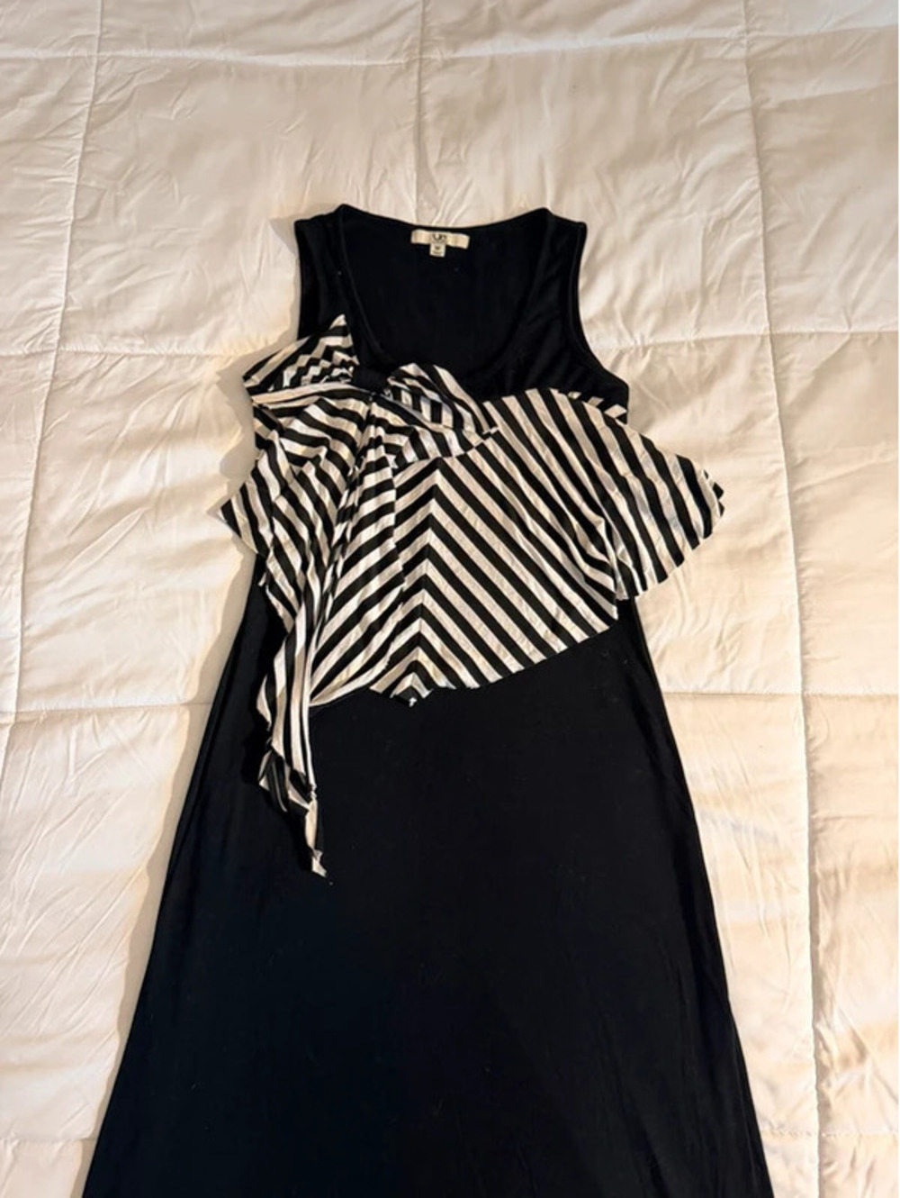 Black and white chevron maxi dressruffle